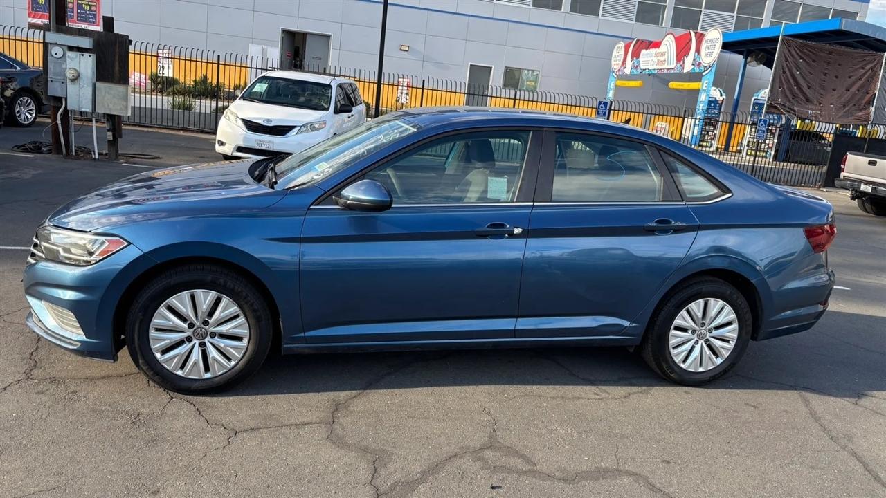 Volkswagen Jetta  2019