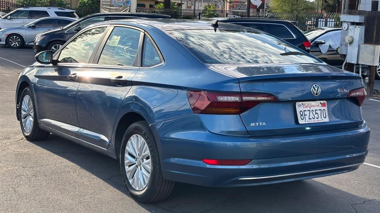 Volkswagen Jetta  2019