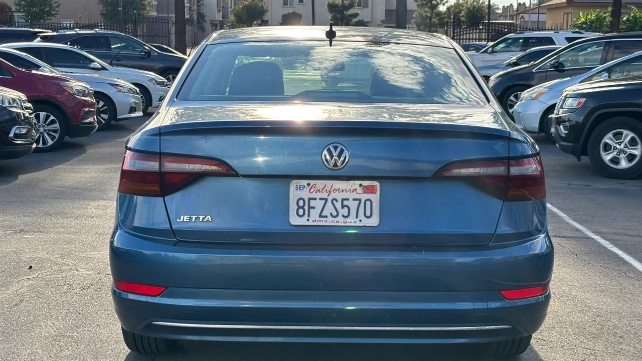 Volkswagen Jetta  2019