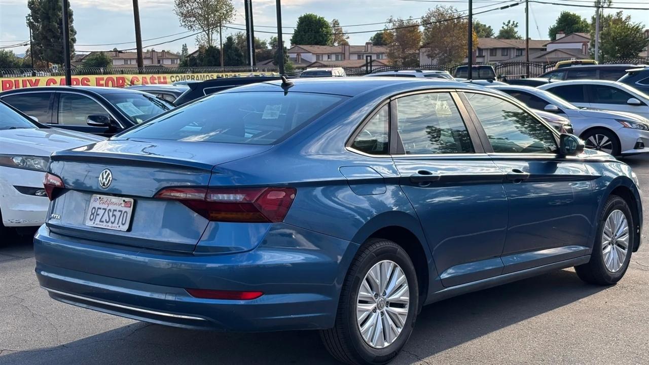 Volkswagen Jetta  2019