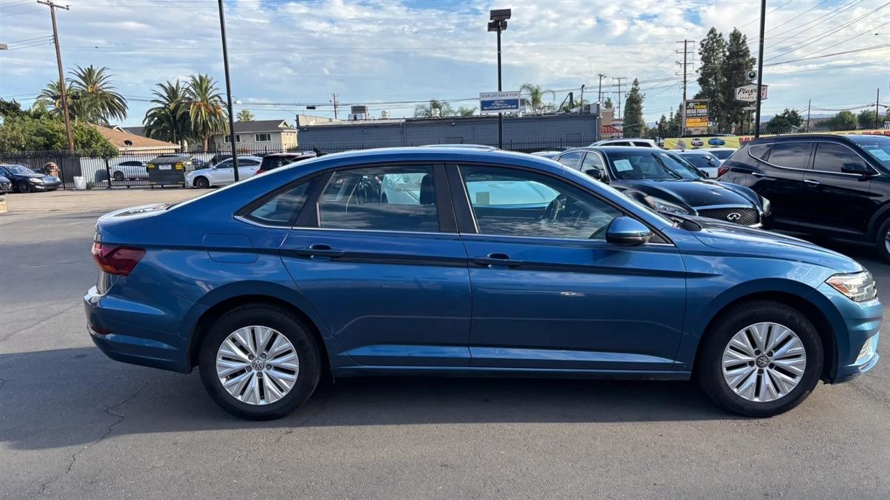 Volkswagen Jetta  2019
