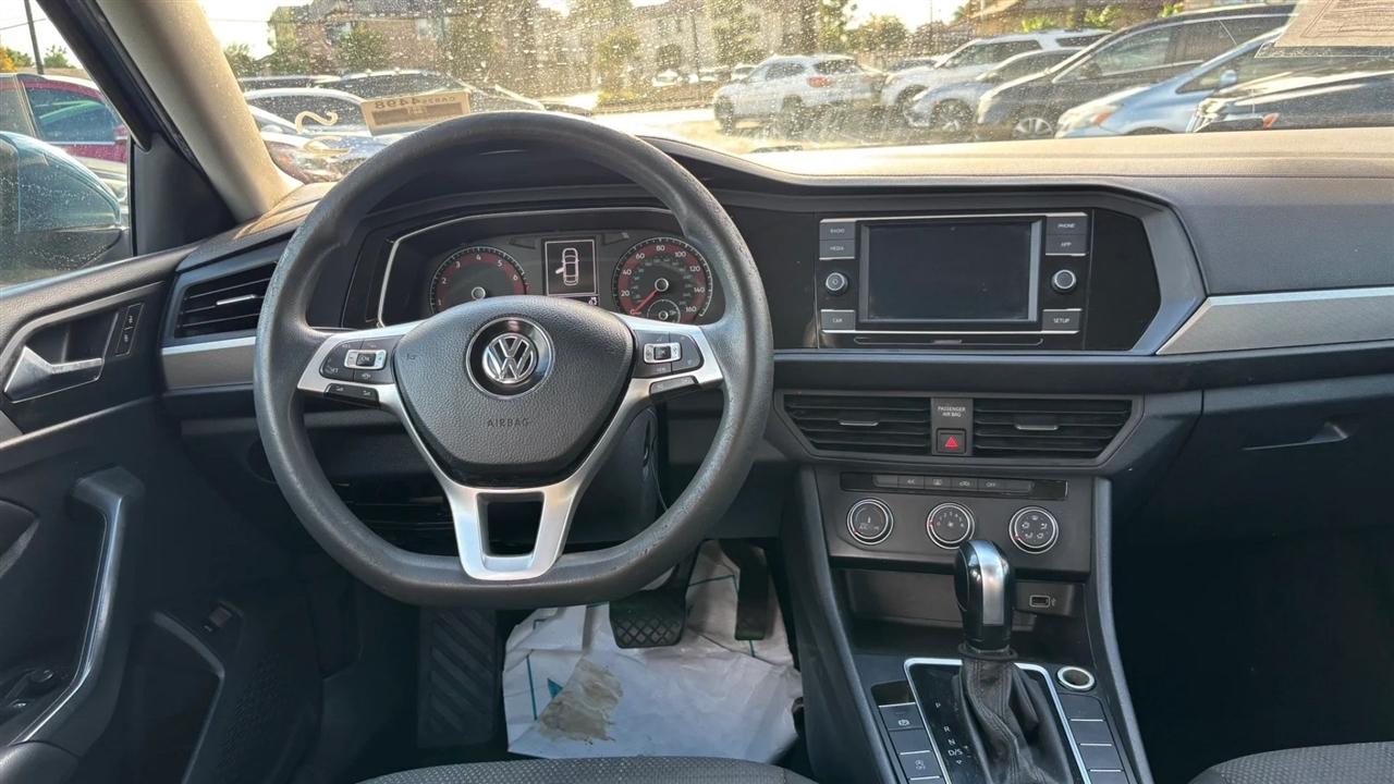 Volkswagen Jetta  2019