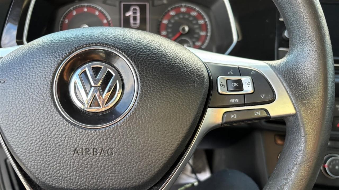Volkswagen Jetta  2019