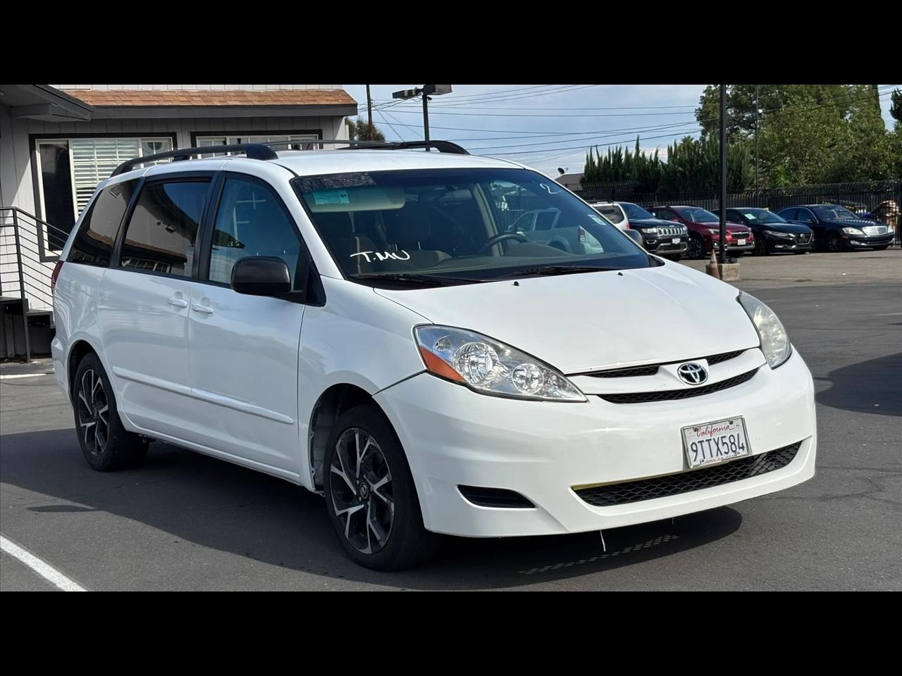 Toyota Sienna  2010