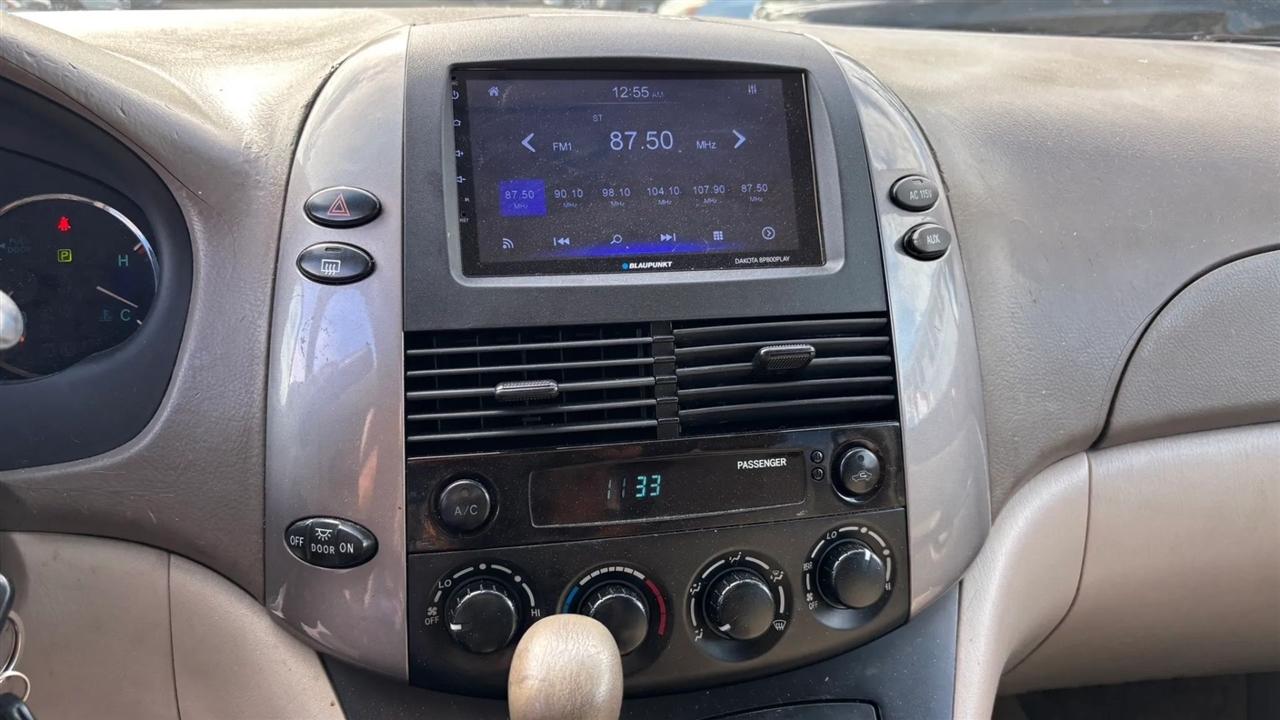 Toyota Sienna  2010