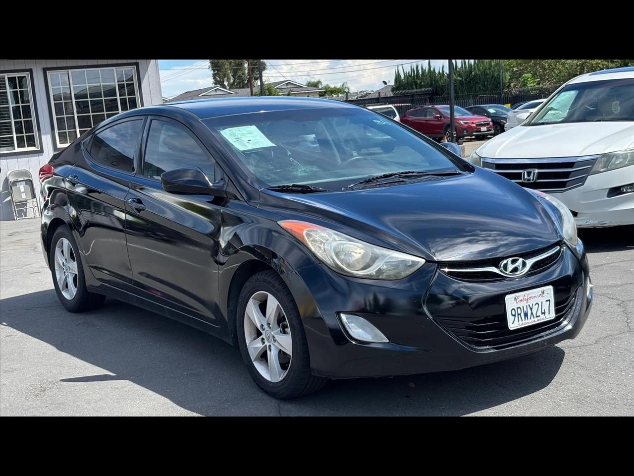 Hyundai Elantra  2013
