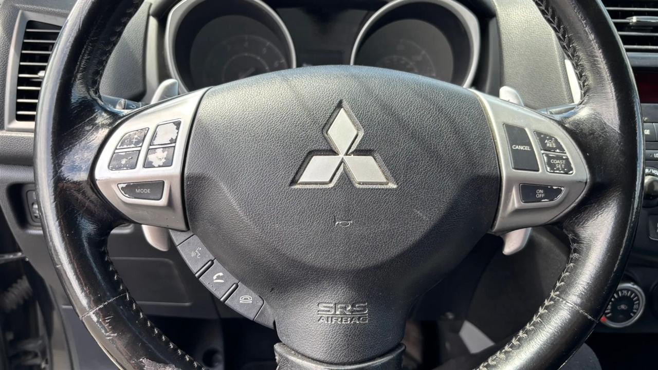 Mitsubishi Outlander Sport  2011