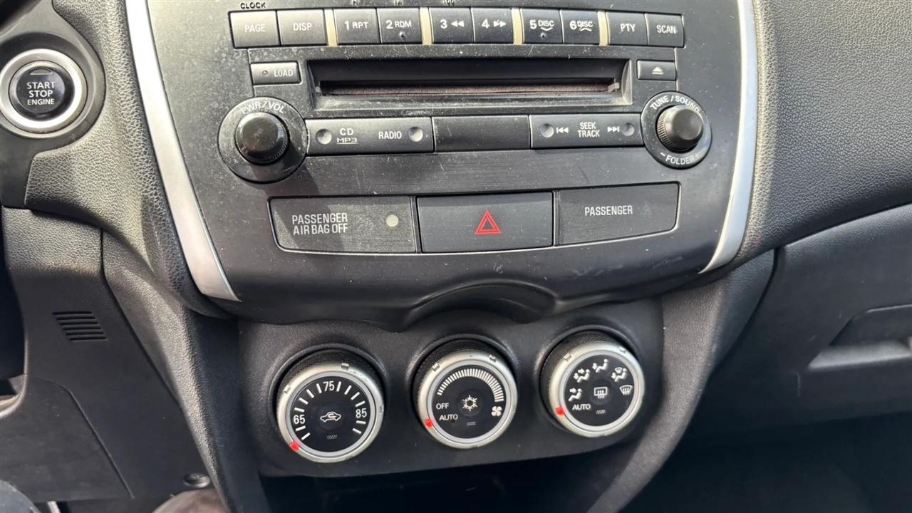 Mitsubishi Outlander Sport  2011
