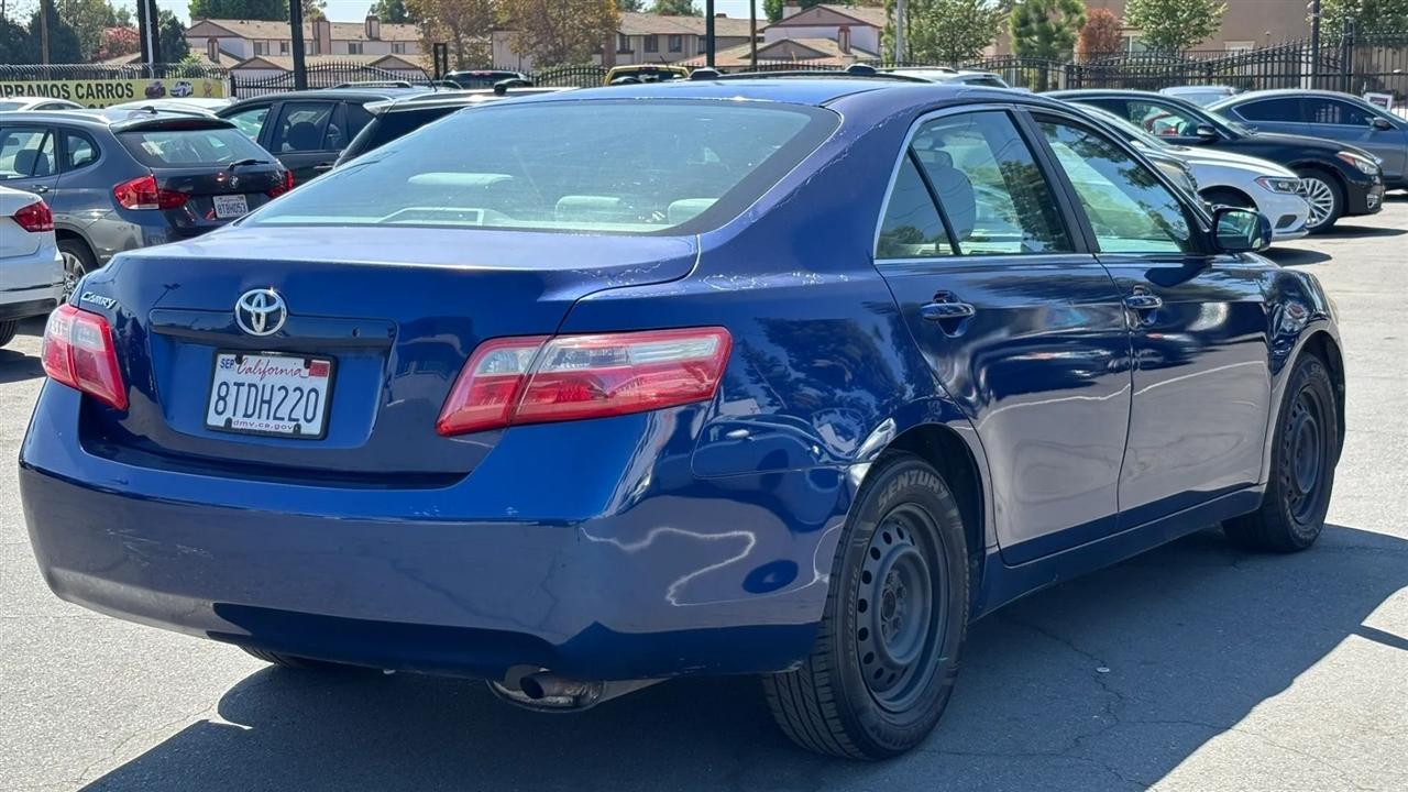 Toyota Camry  2009
