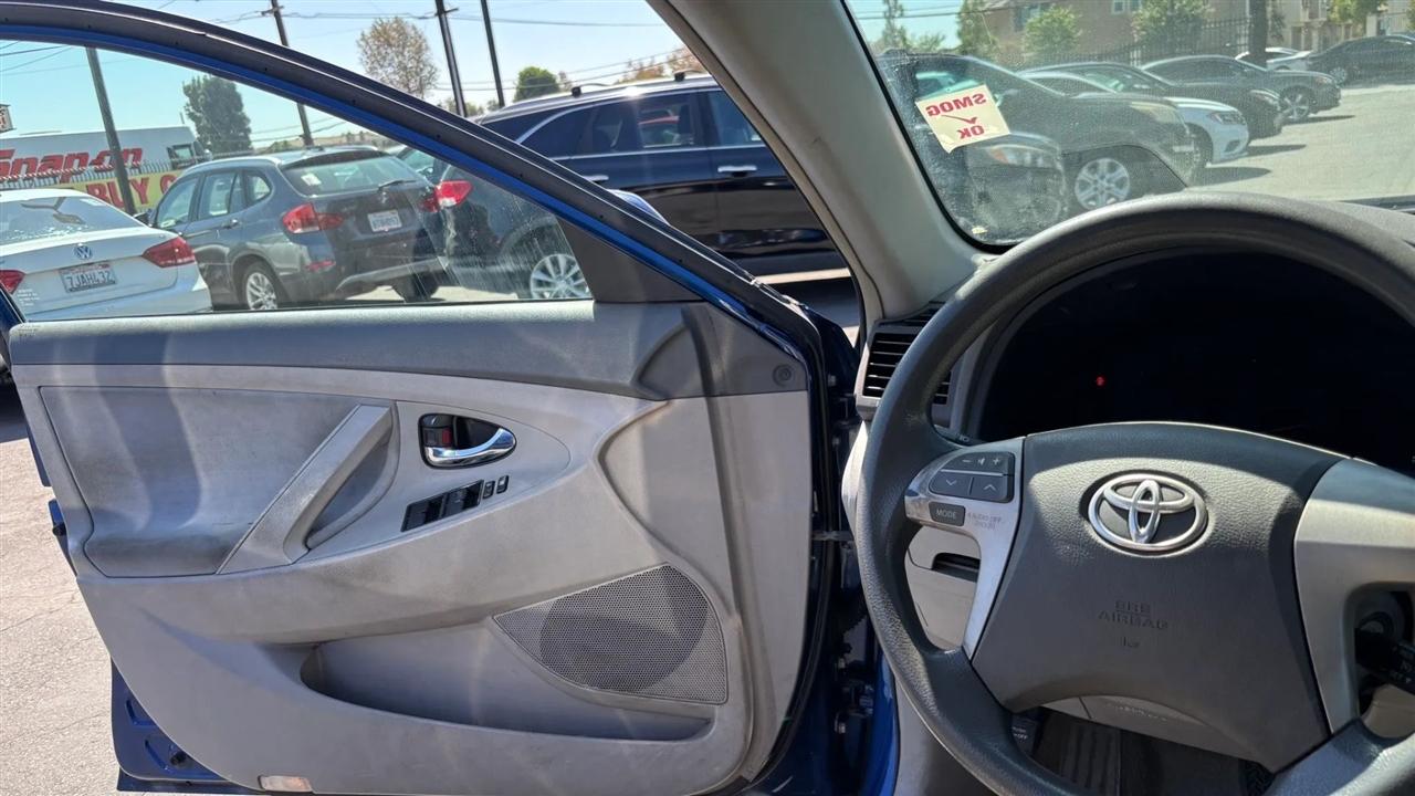 Toyota Camry  2009