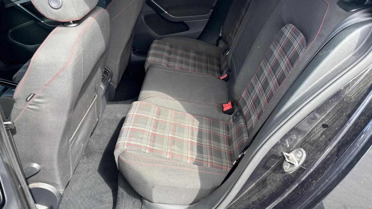 Volkswagen GTI  2015