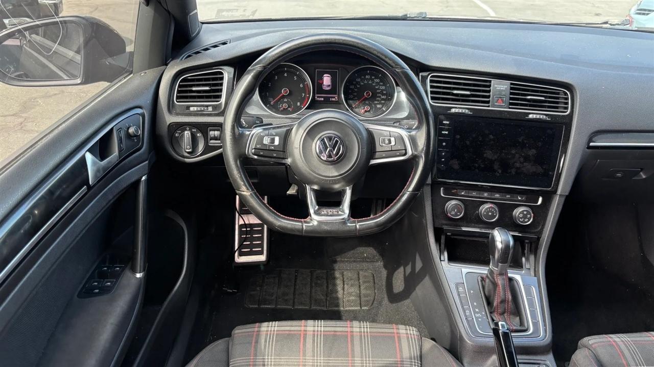 Volkswagen GTI  2015