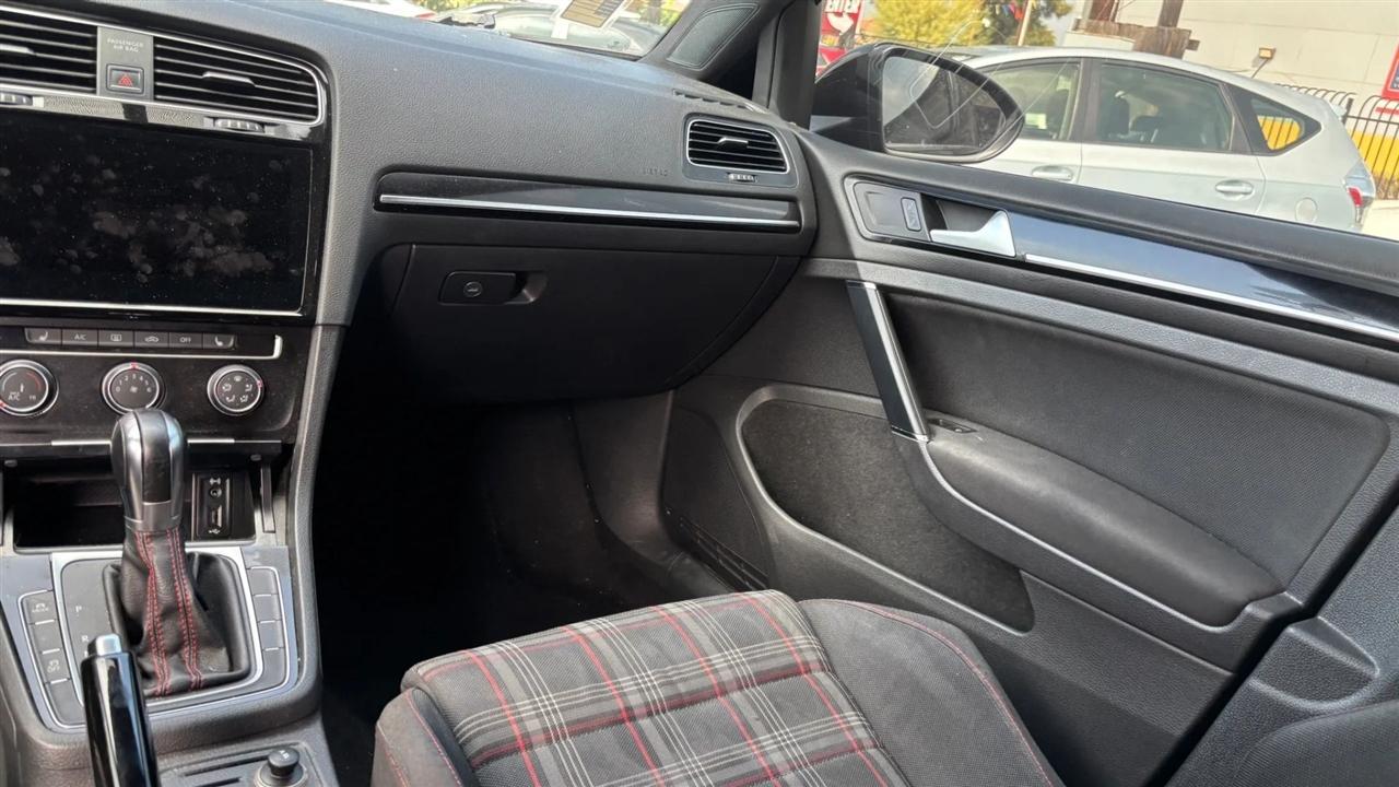 Volkswagen GTI  2015