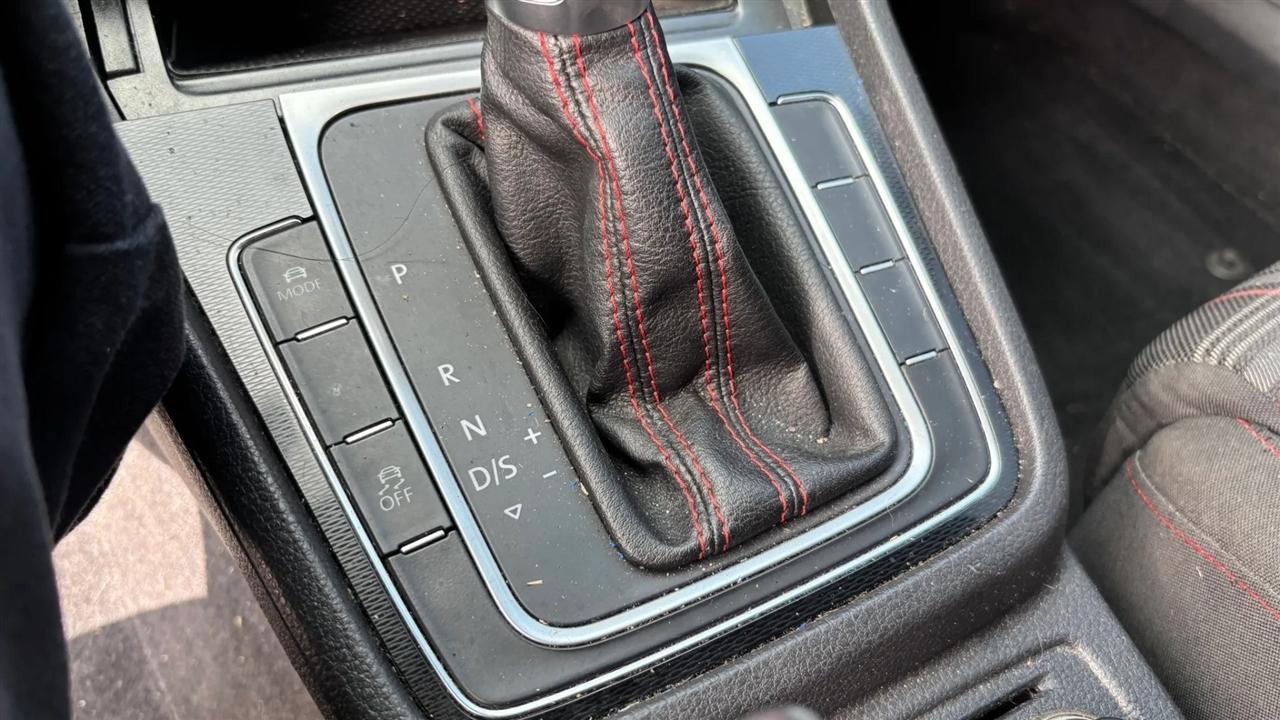 Volkswagen GTI  2015