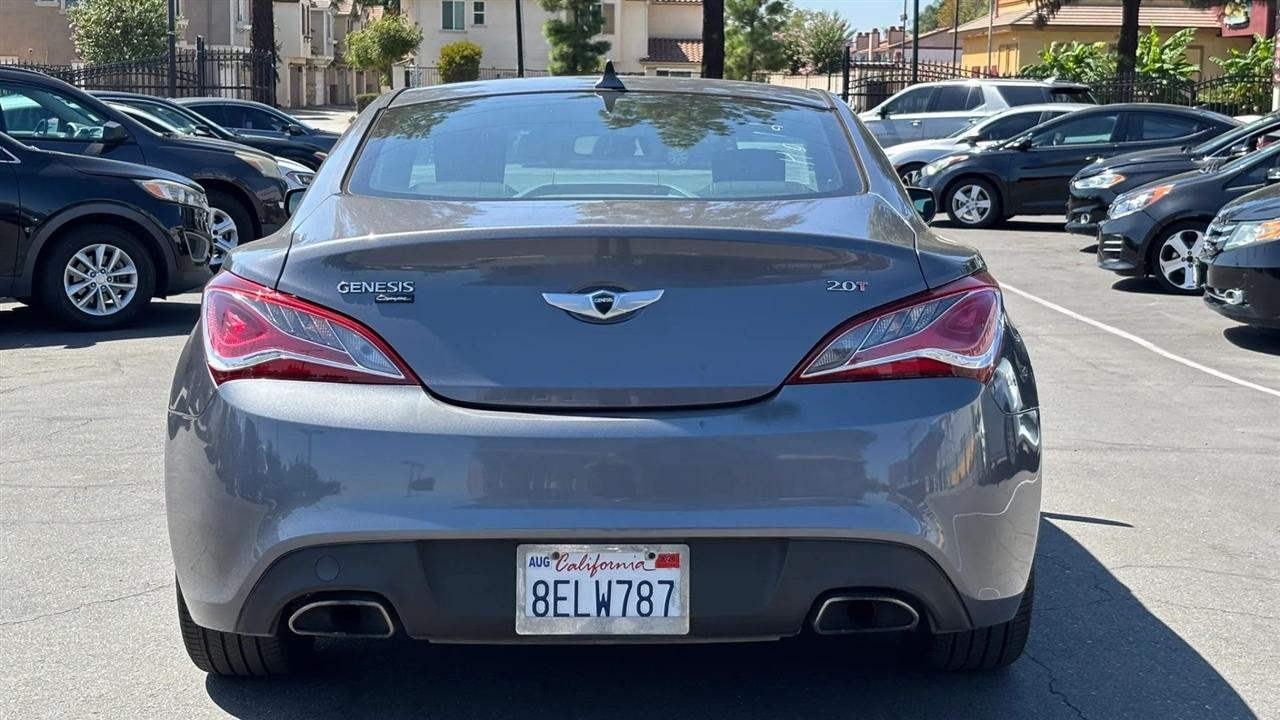 Hyundai Genesis Coupe  2013
