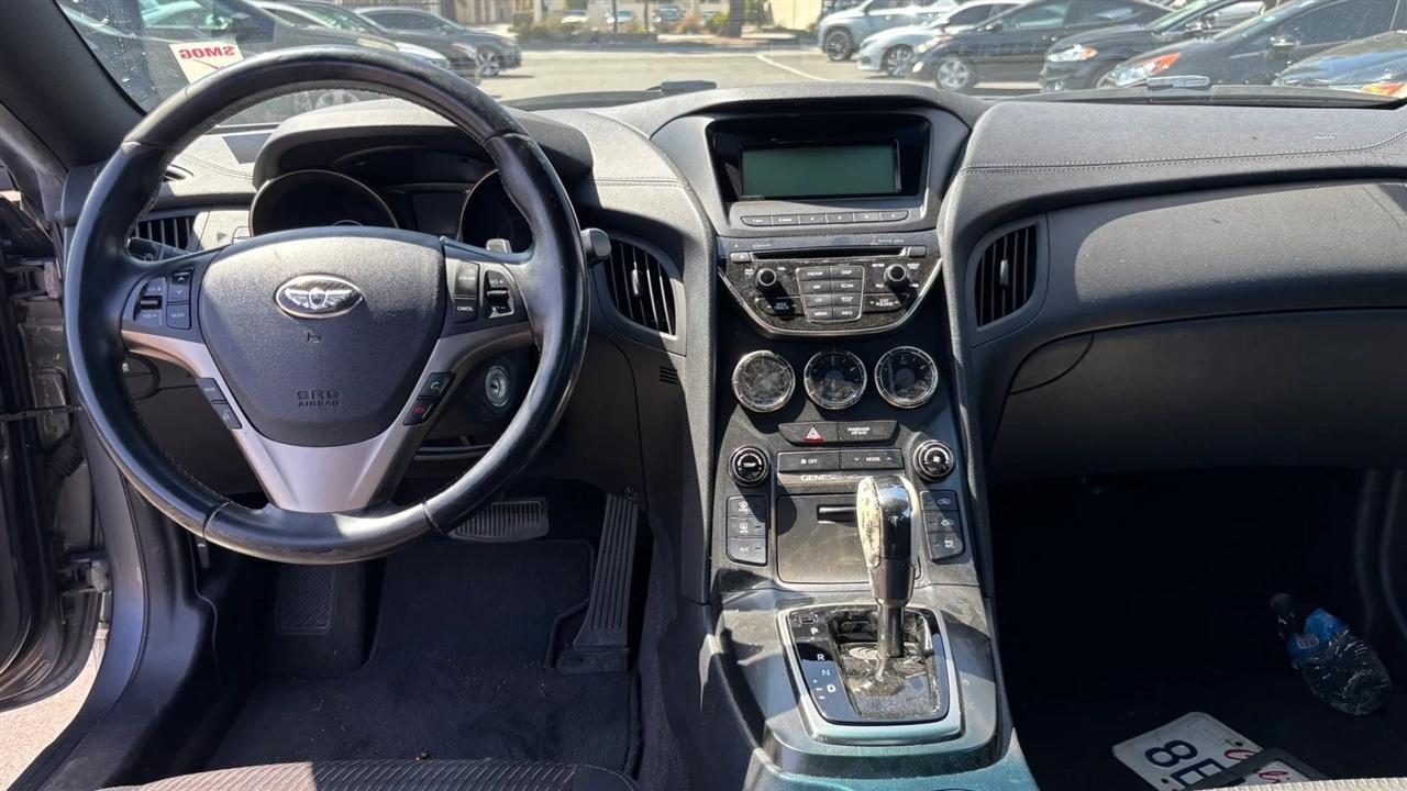 Hyundai Genesis Coupe  2013