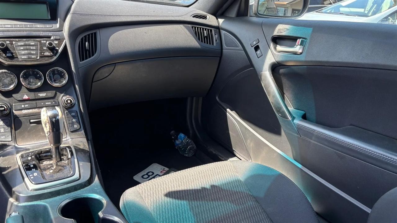 Hyundai Genesis Coupe  2013