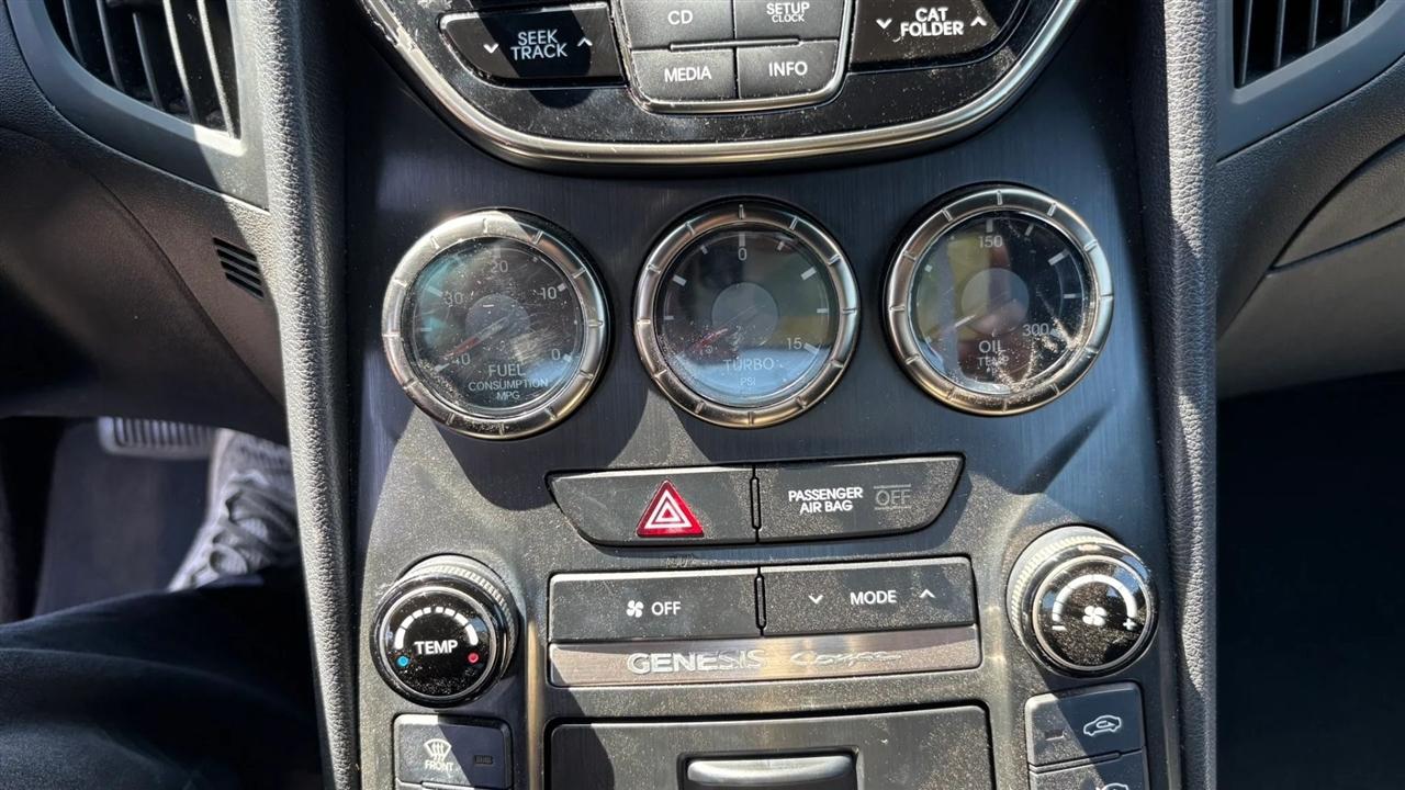 Hyundai Genesis Coupe  2013