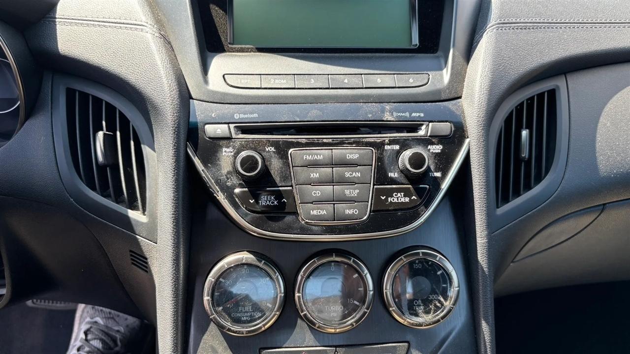 Hyundai Genesis Coupe  2013