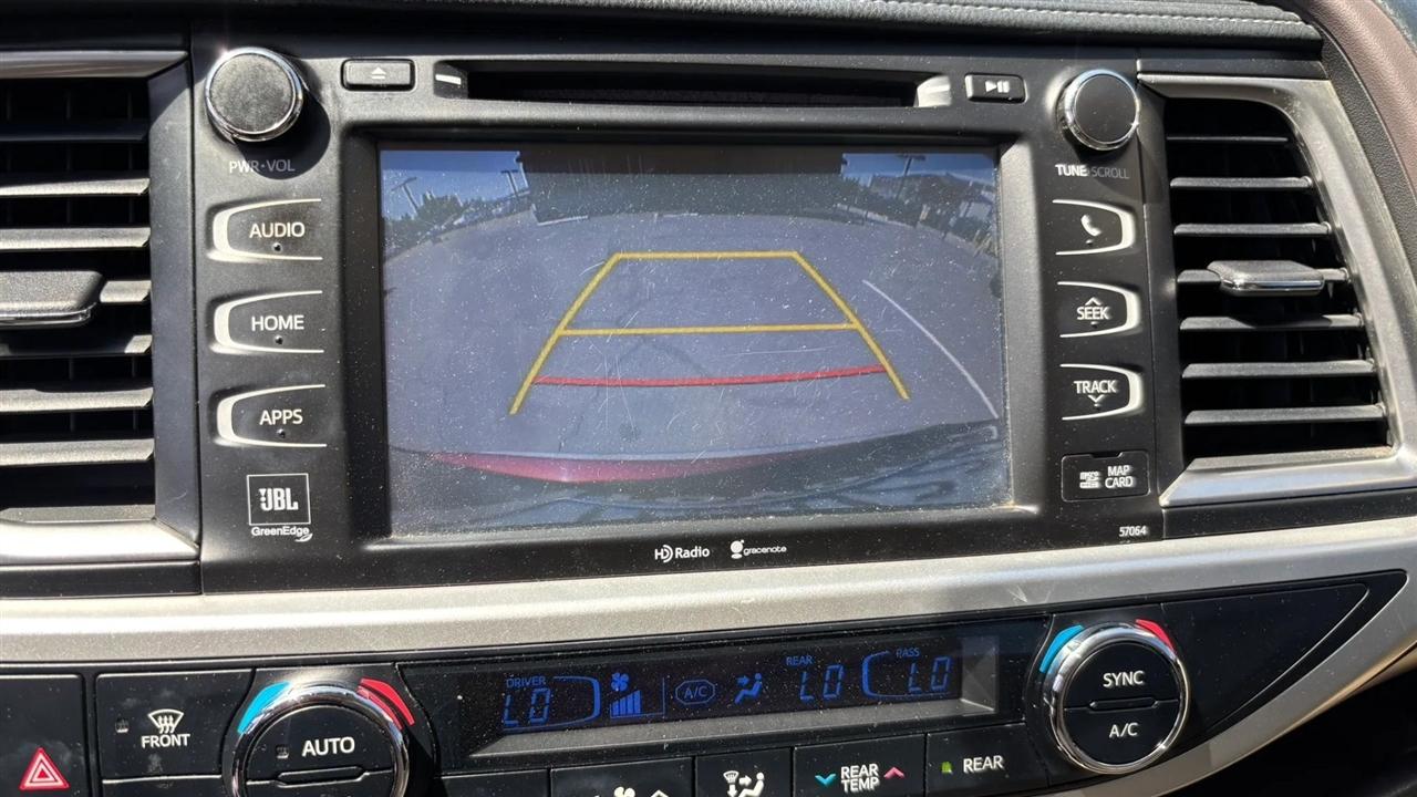 Toyota Highlander  2015