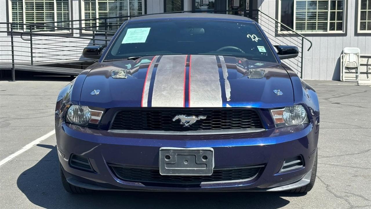 Ford Mustang  2010