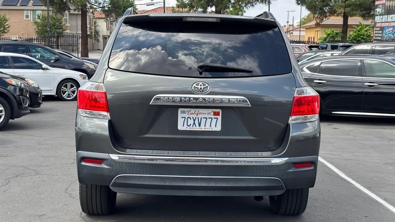 Toyota Highlander  2013