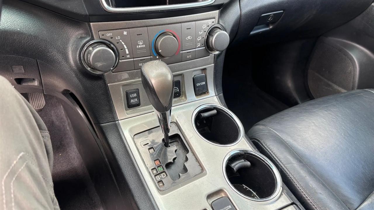 Toyota Highlander  2013