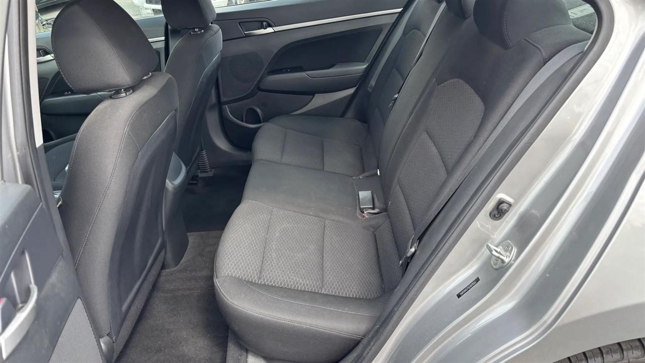 Hyundai Elantra  2020