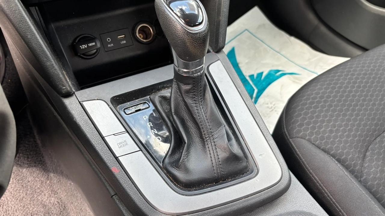 Hyundai Elantra  2020