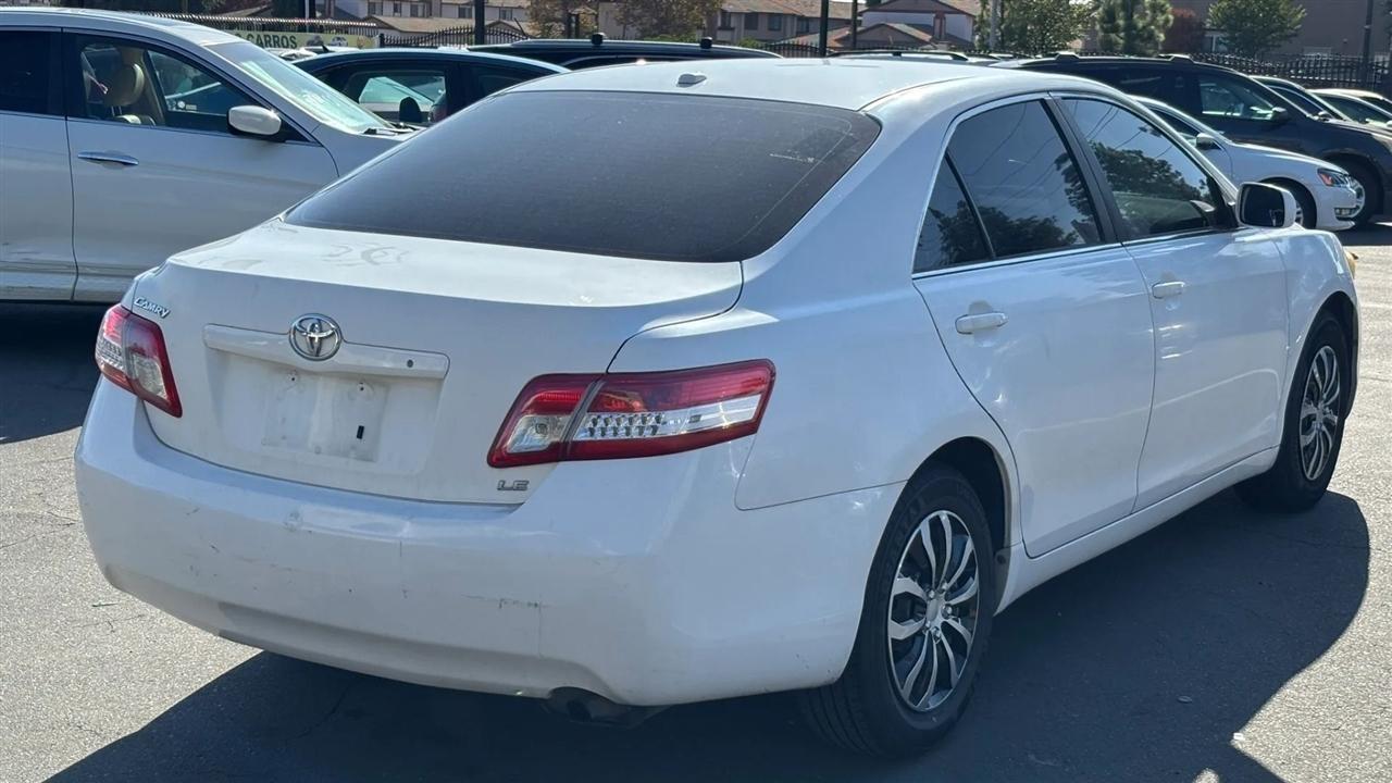 Toyota Camry  2010