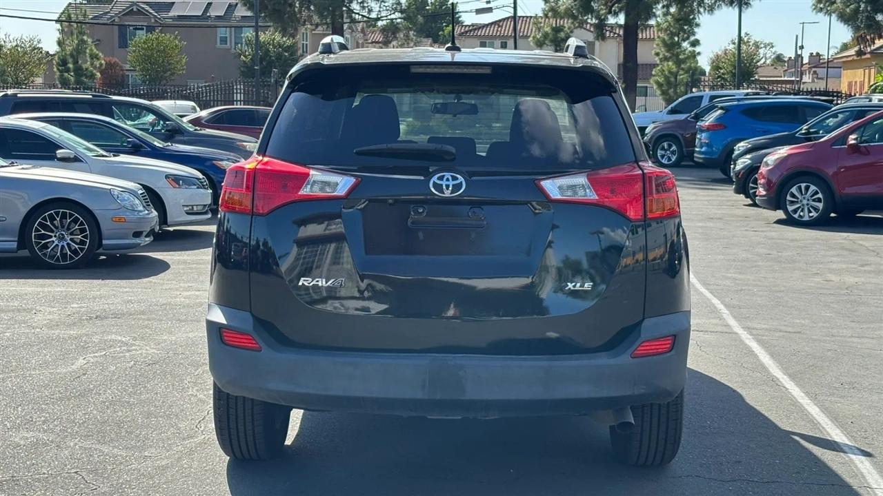 Toyota RAV4  2013