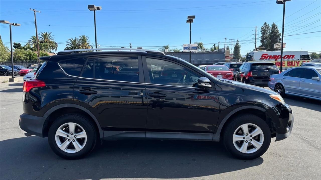Toyota RAV4  2013