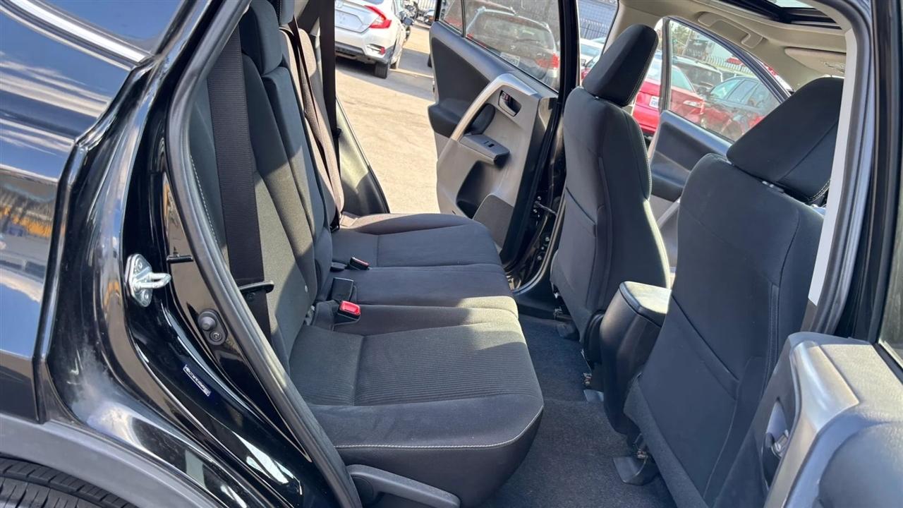 Toyota RAV4  2013