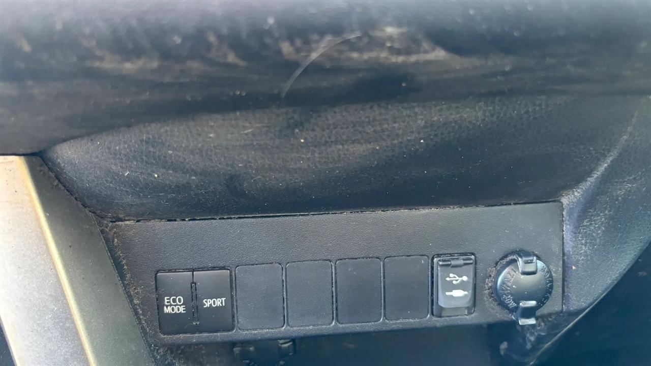 Toyota RAV4  2013