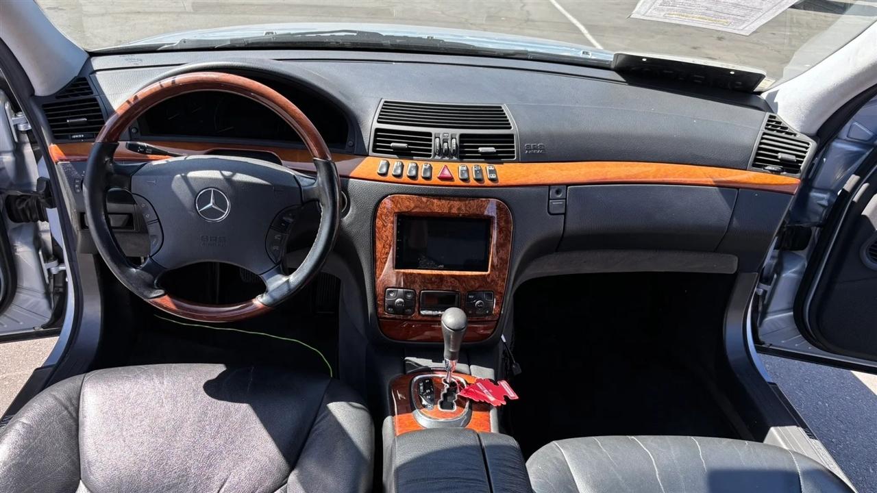 Mercedes-Benz S-Class  2000