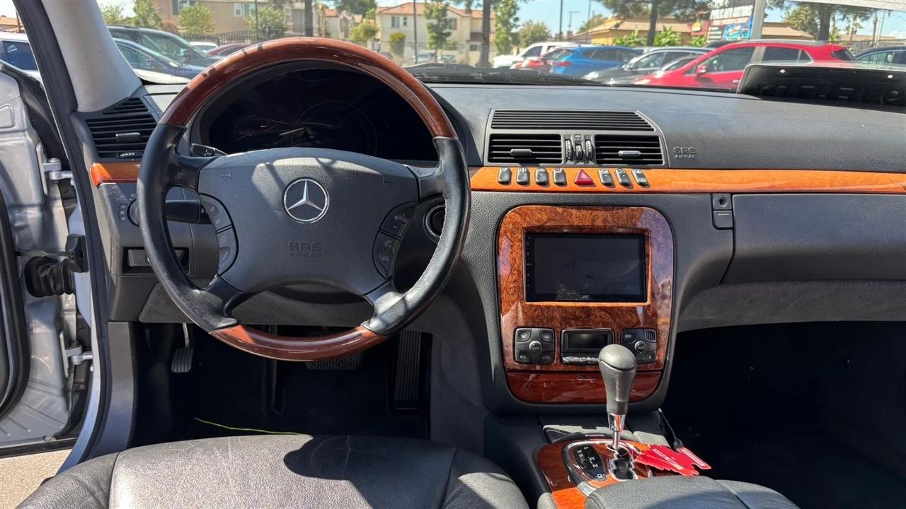 Mercedes-Benz S-Class  2000