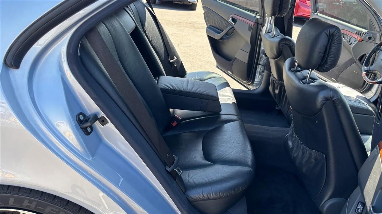 Mercedes-Benz S-Class  2000