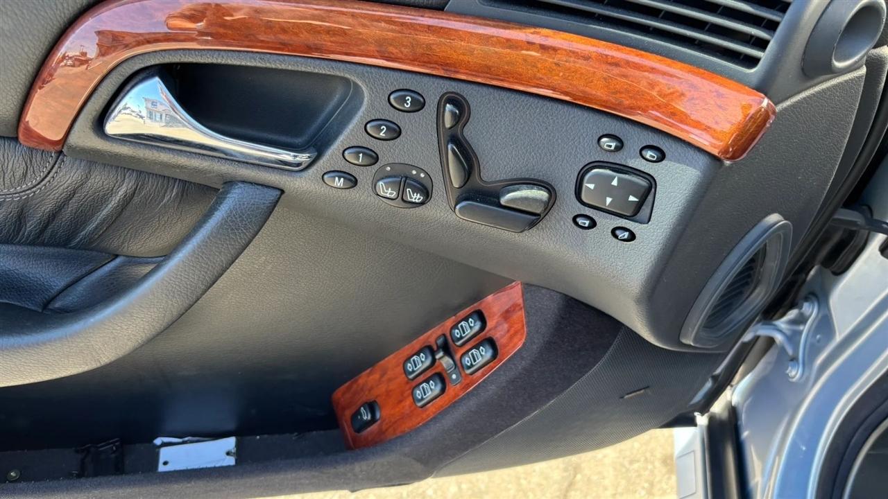 Mercedes-Benz S-Class  2000