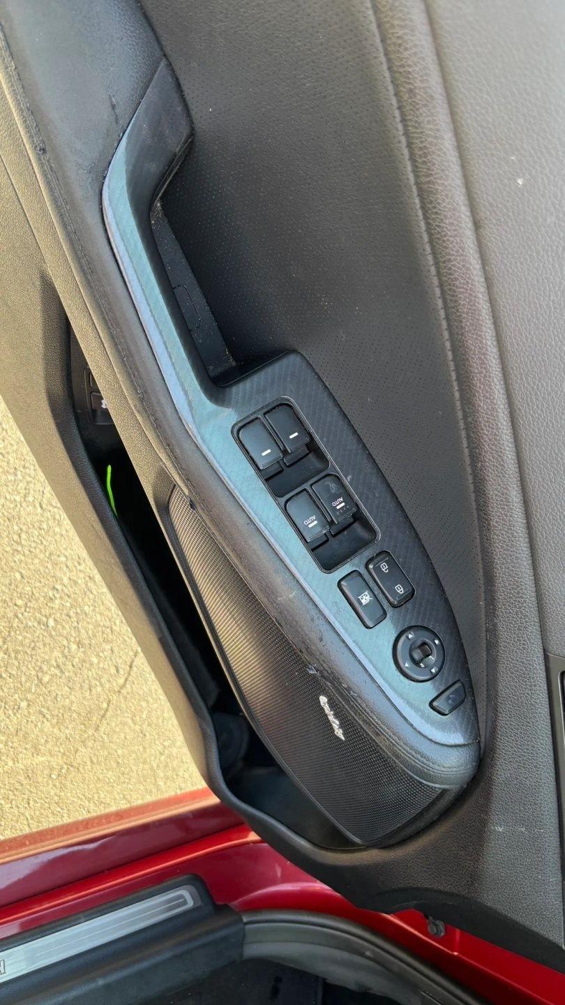 Kia Optima  2012
