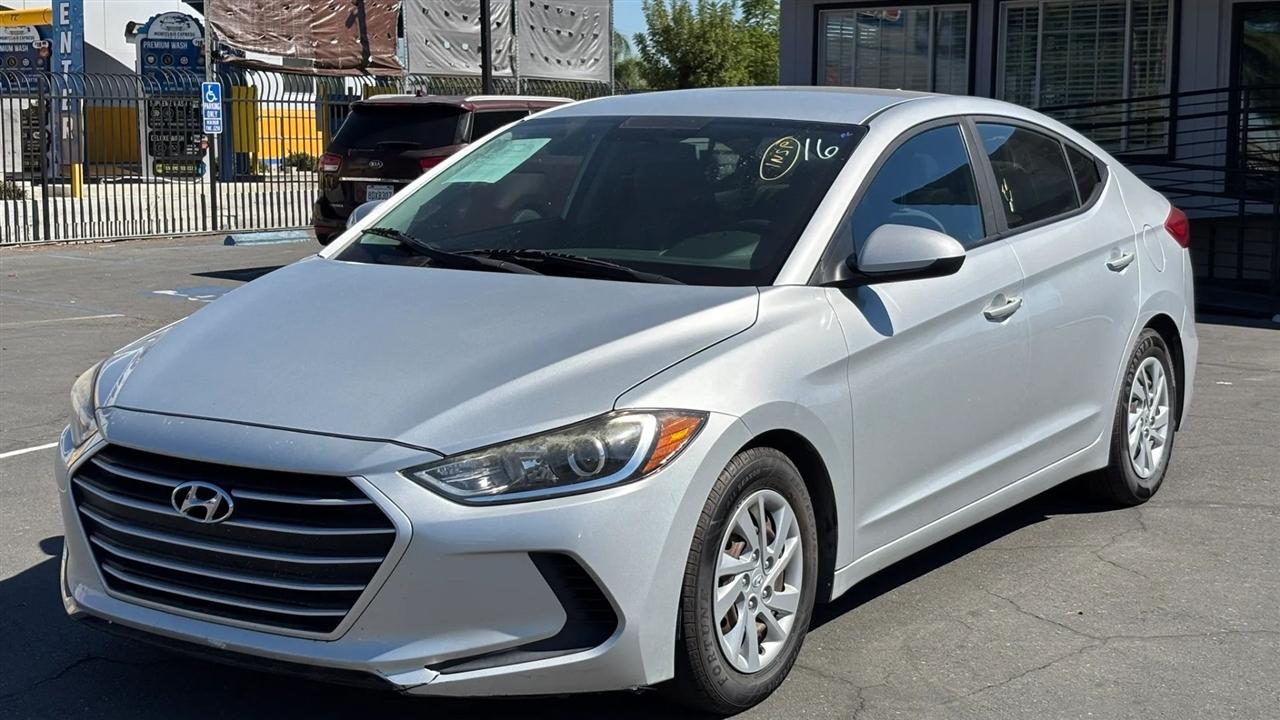 Hyundai Elantra  2018