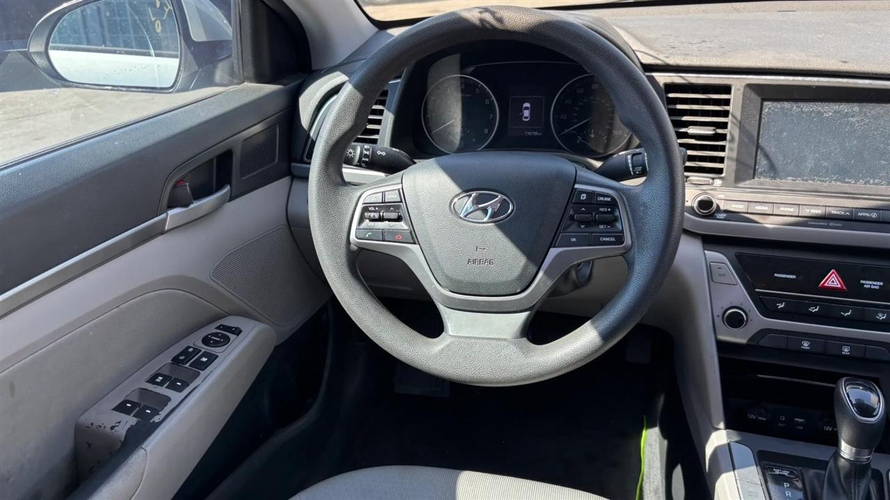 Hyundai Elantra  2018