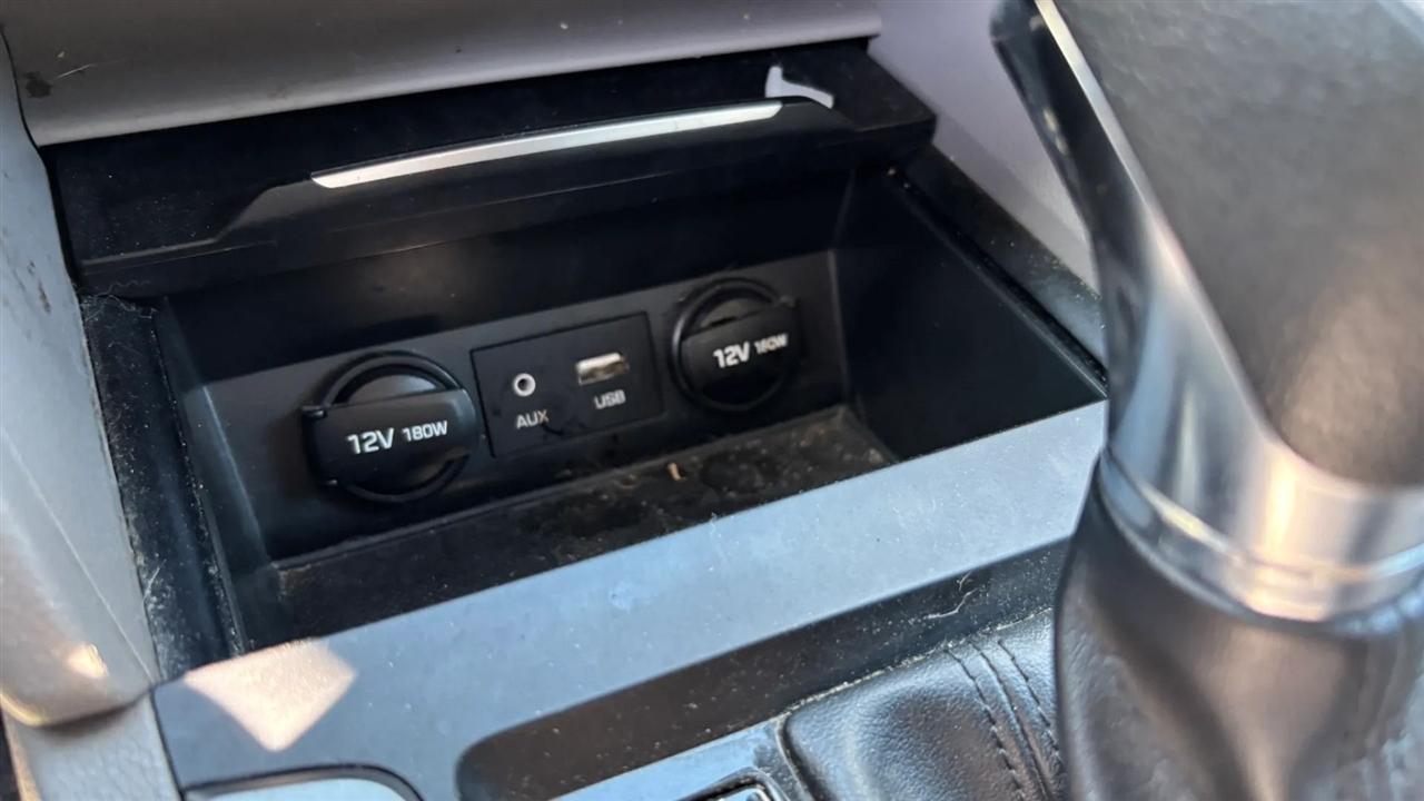 Hyundai Elantra  2018