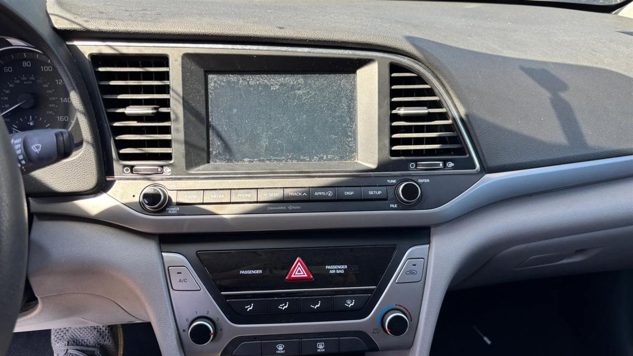 Hyundai Elantra  2018