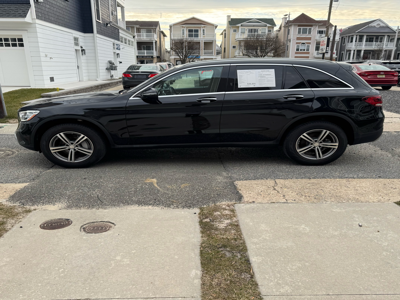 Mercedes-Benz GLC GLC 300 4MATIC SUV 2022