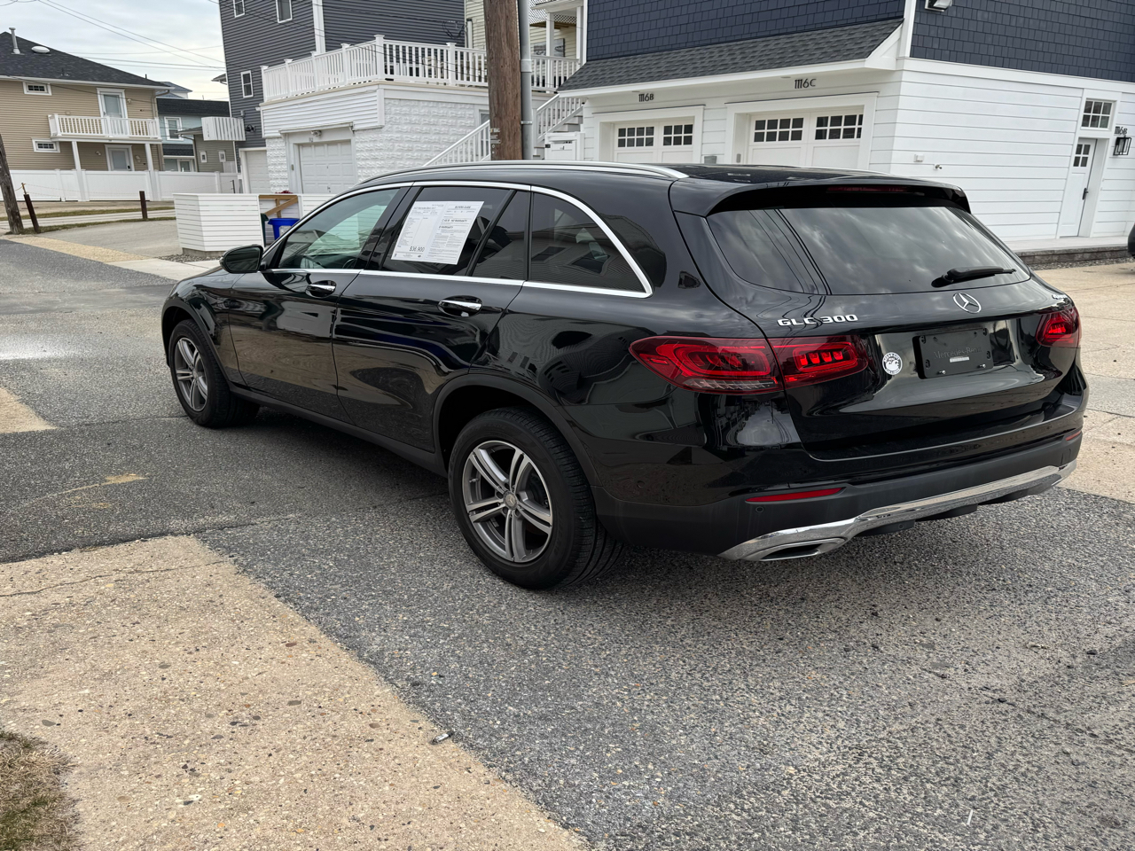 Mercedes-Benz GLC GLC 300 4MATIC SUV 2022