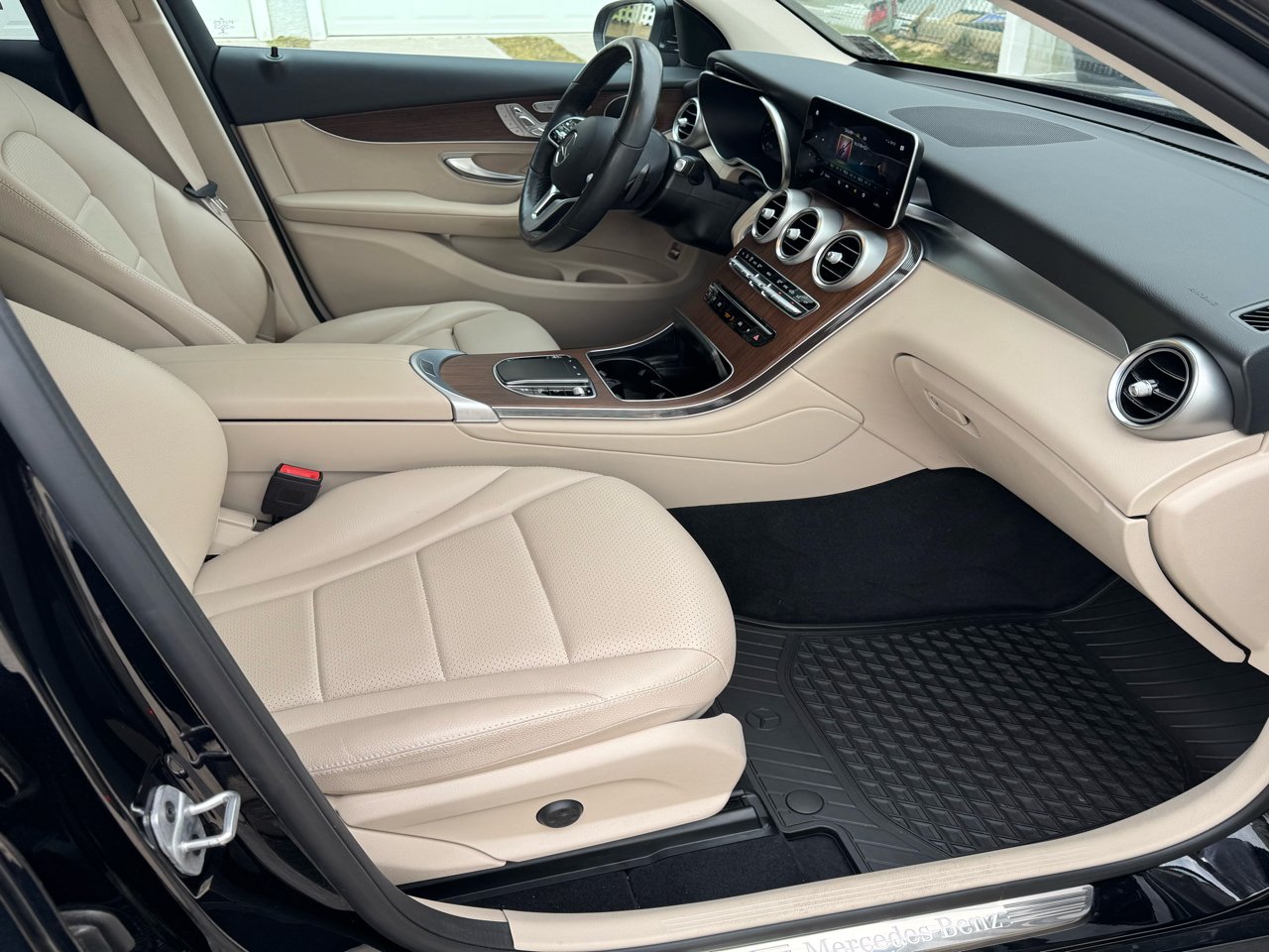 Mercedes-Benz GLC GLC 300 4MATIC SUV 2022