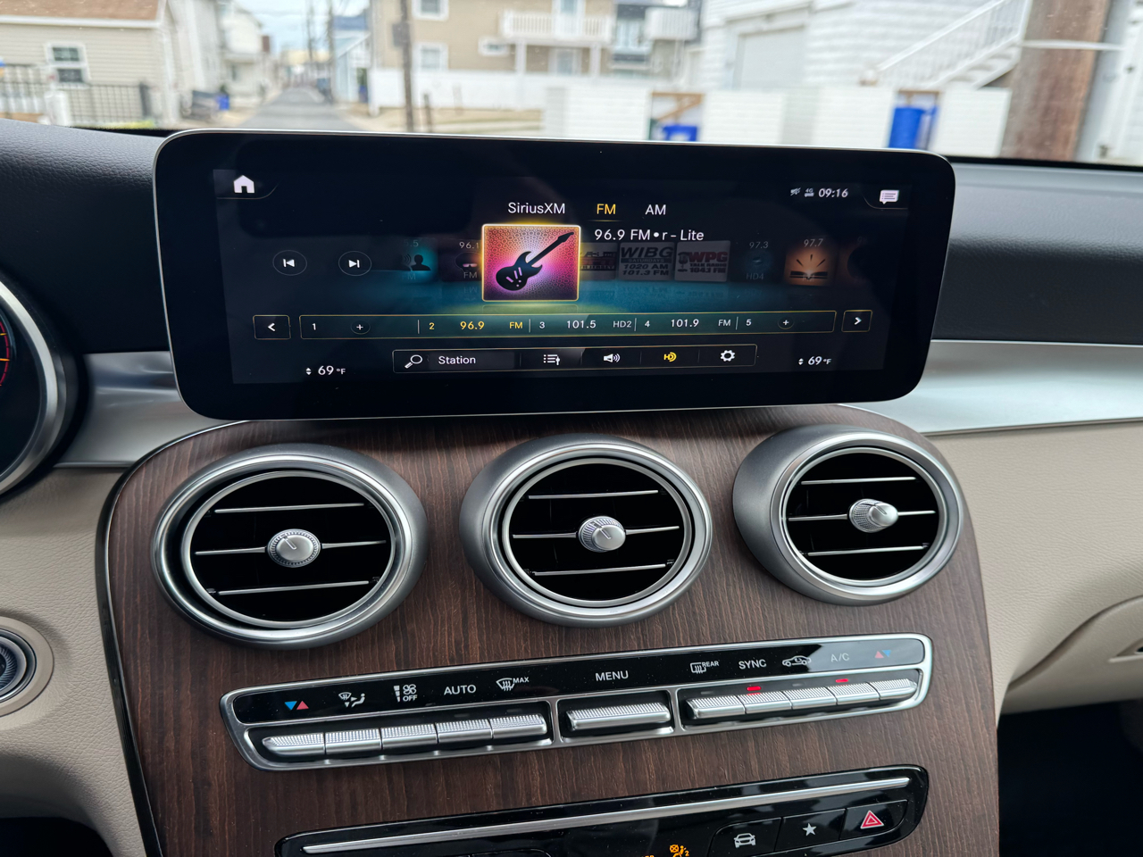 Mercedes-Benz GLC GLC 300 4MATIC SUV 2022