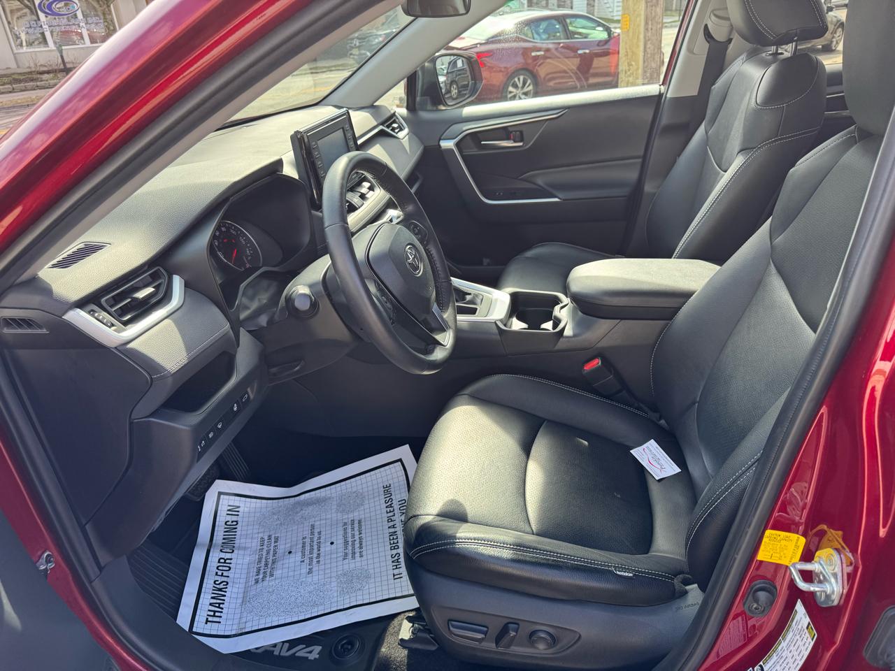 Toyota RAV4 XLE AWD (Natl) 2020