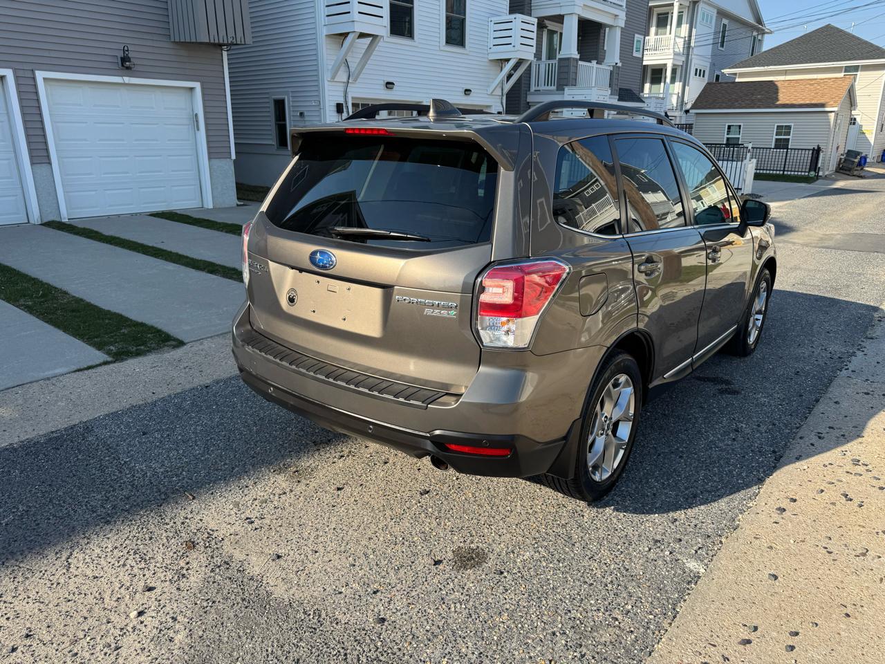 Subaru Forester 2.5i Touring CVT 2017