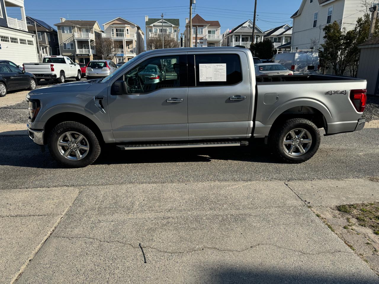 Ford F-150 XLT 4WD SuperCrew 5.5' Box 2025